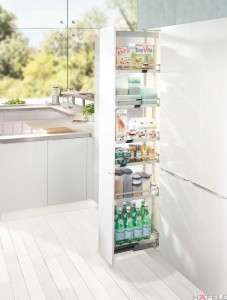 Pull-Out-Pantry