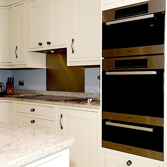 Milton Alabaster, Codicote, Hertfordshire, Painted Kitchen, Traditional Kitchen