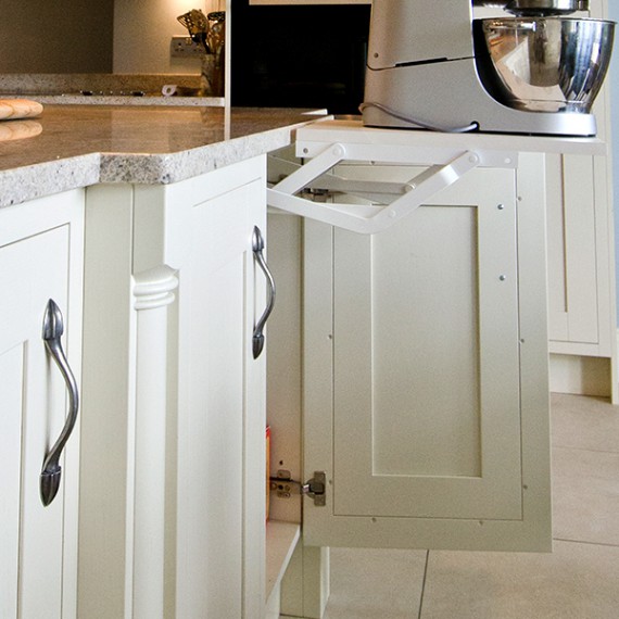 Milton Alabaster, Codicote, Hertfordshire, Painted Kitchen, Traditional Kitchen