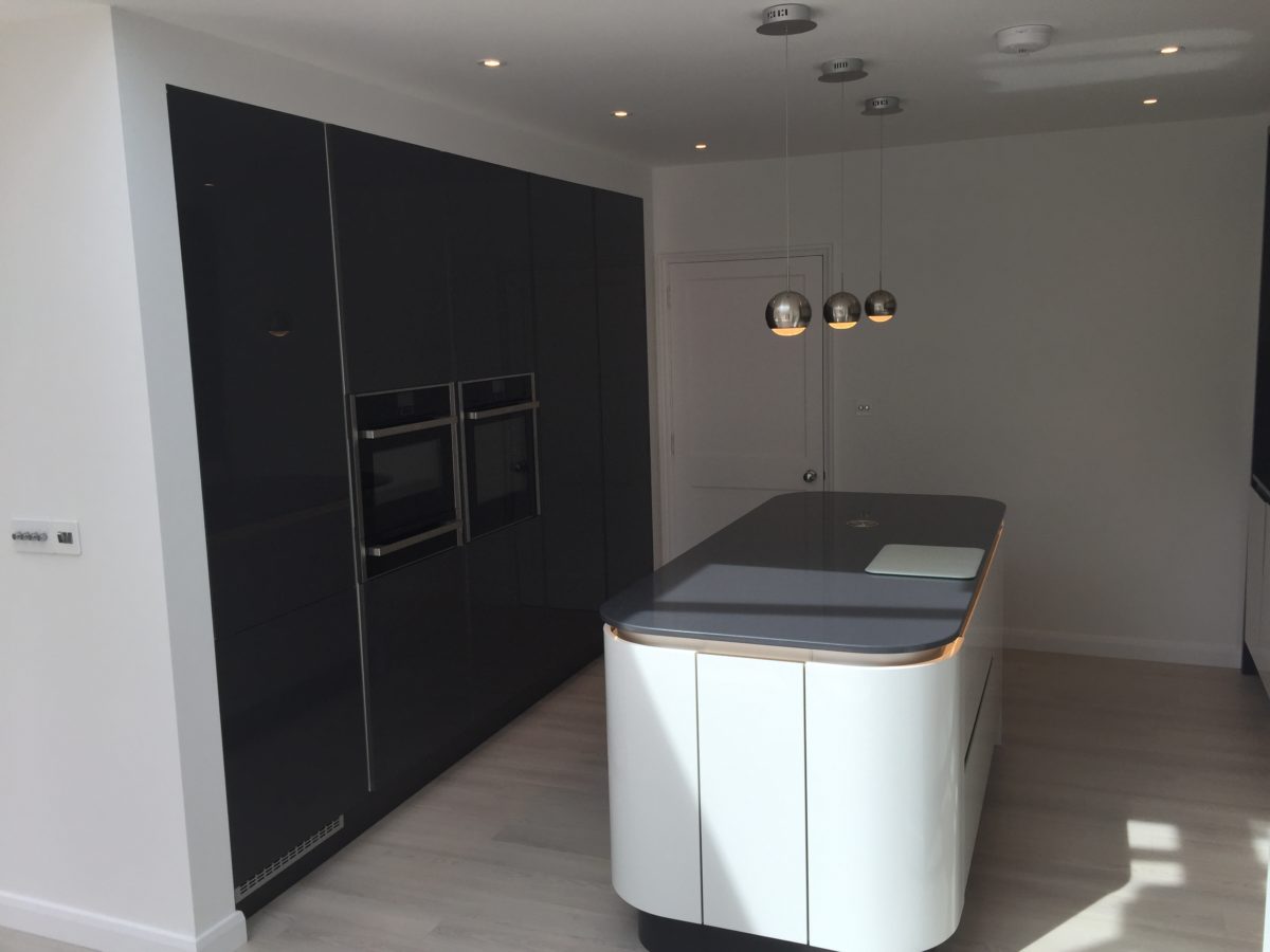 Metallic Anthracite Kitchen with Neff Slide & Hide and Combi Oven