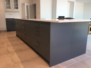 1909 Slab Door in Painted Dove Grey and Slate