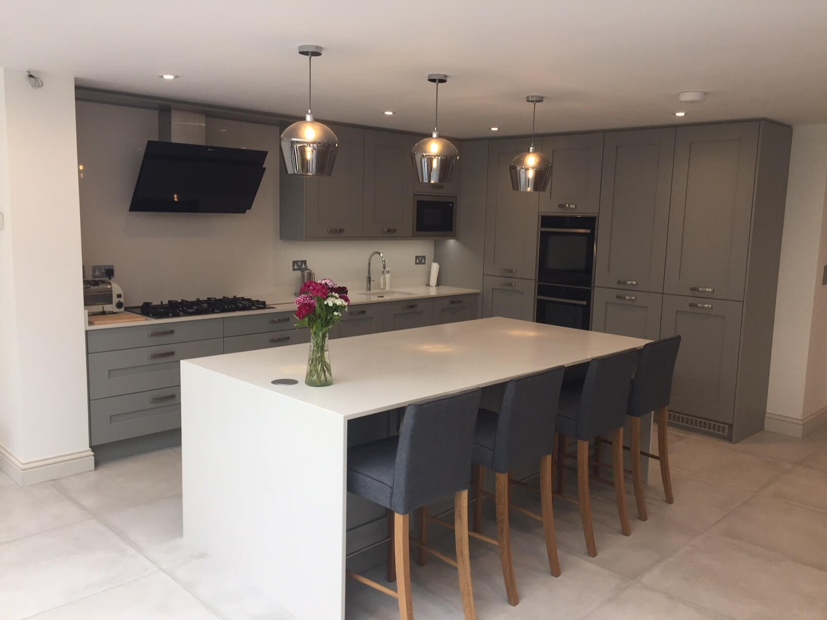 Silver Grey Shaker Kitchen fitted in Standon