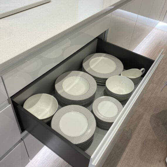 Gloss White kitchen fitted in Mill Hill, London