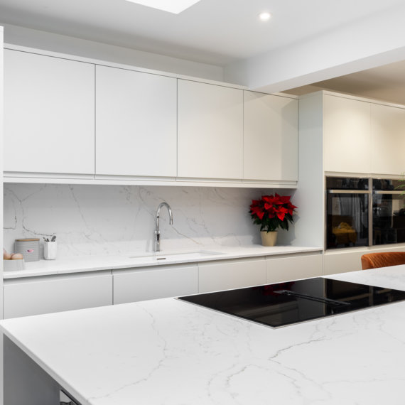 Matt Porcelain and Deep Heather kitchen fitted in Welwyn, Hertfordshire