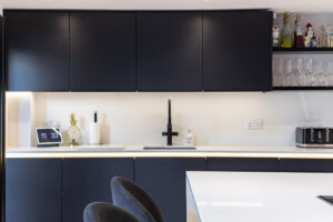 Carbon Handleless Kitchen
